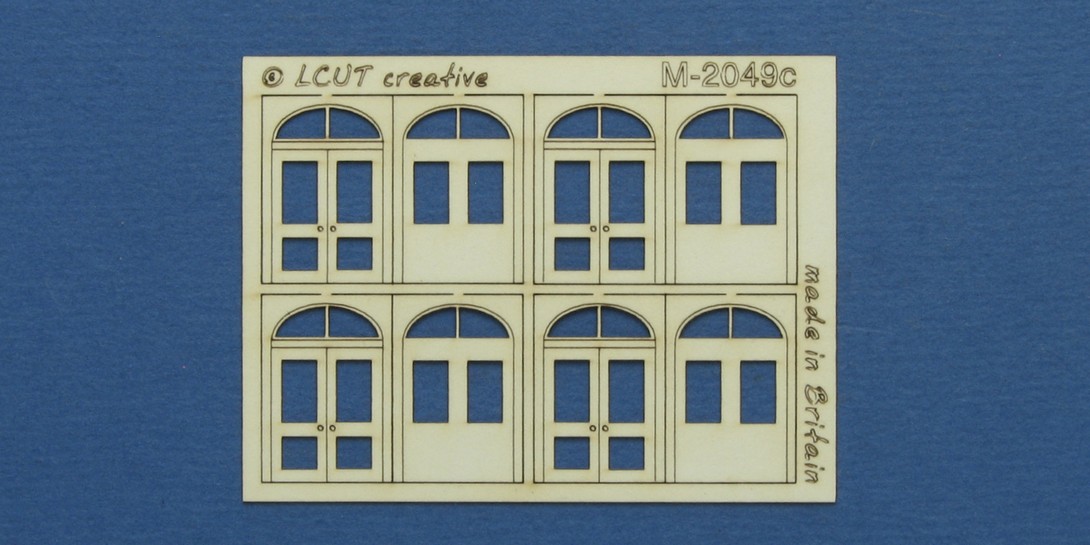 M 20-49c N gauge kit of 4 double doors with round transom type 1 Kit of 4 double doors with round transom type 1. Designed in 2 layers with an outer frame/margin. Made from 0.35mm paper.
